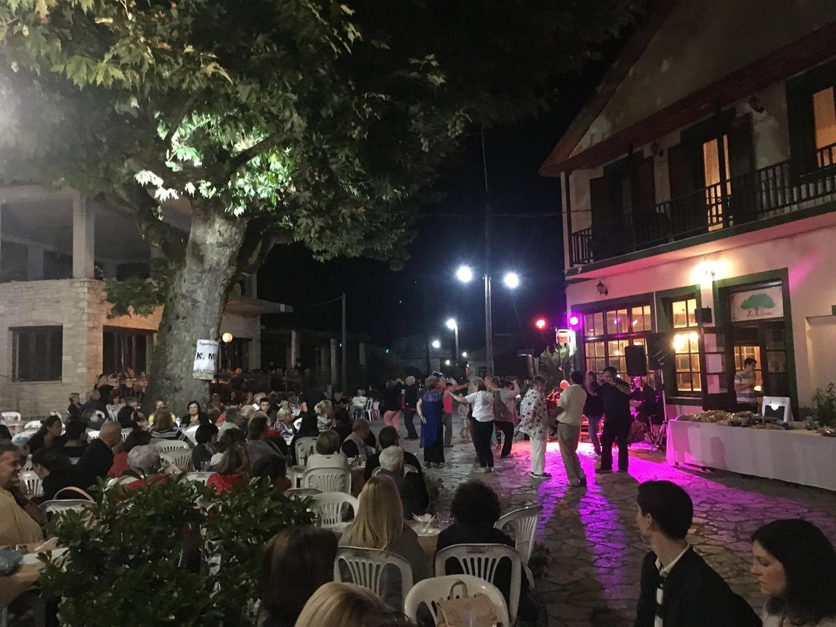 Helidona Hotel Mikro Chorio  Luaran gambar